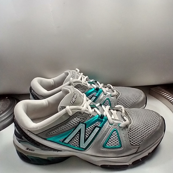New Balance 12 Running Shoes Womens Sz 